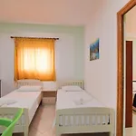 Armantis Sarandë