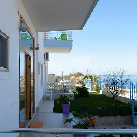 Armantis Apartmán *